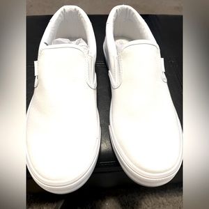 NEW - LUGZ size 9.5 Wide, White